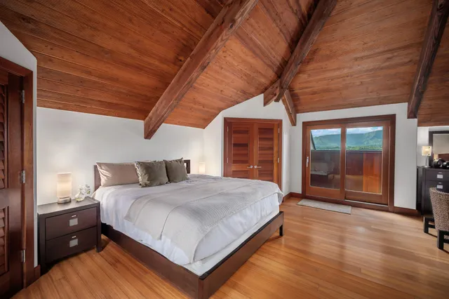 a view of a building with sitting area