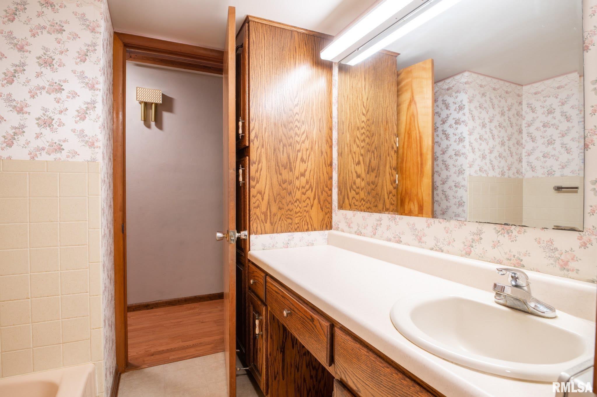 5141 South Alaska Road Peoria, IL 61607 - Photo 15 of 50 Gallery Image 15