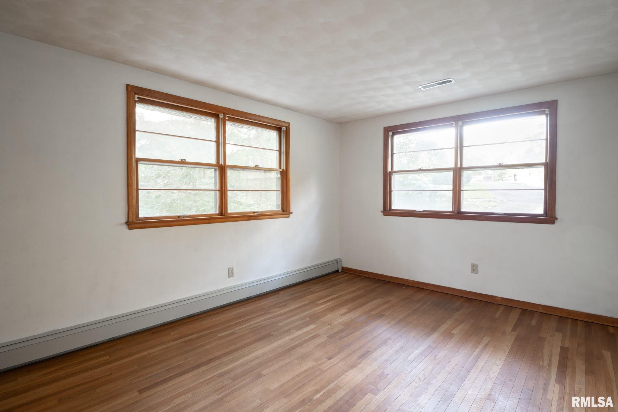 5141 South Alaska Road Peoria, IL 61607 - Photo 6 of 50 Gallery Image 6