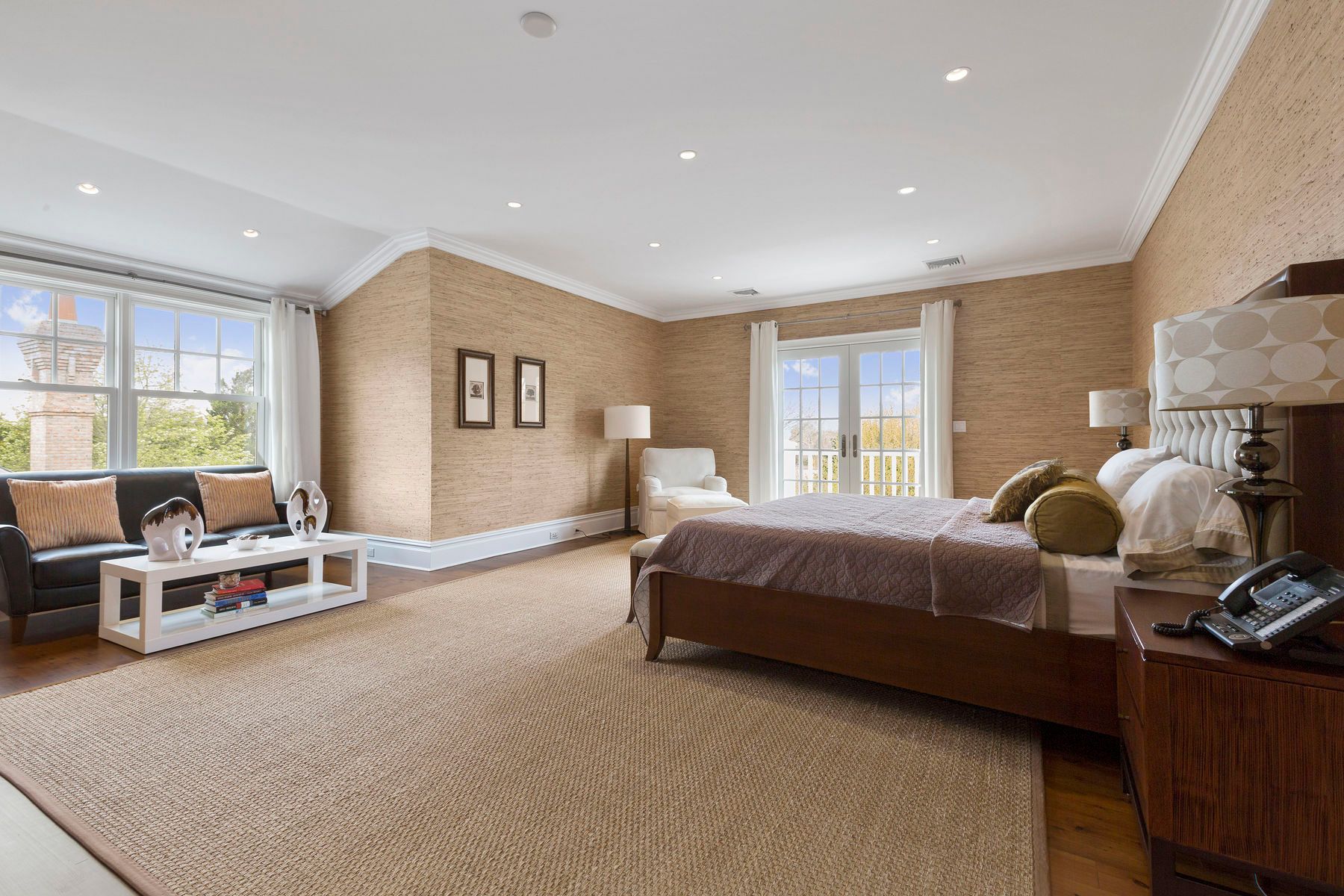 536 Ocean Road Bridgehampton, NY 11932 - Photo 8 of 23 Gallery Image 8