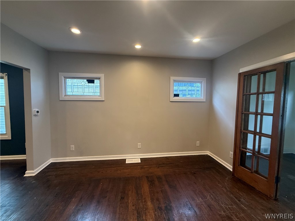 112 Carmel Road Buffalo, NY 14214 - Photo 3 of 29 Gallery Image 3