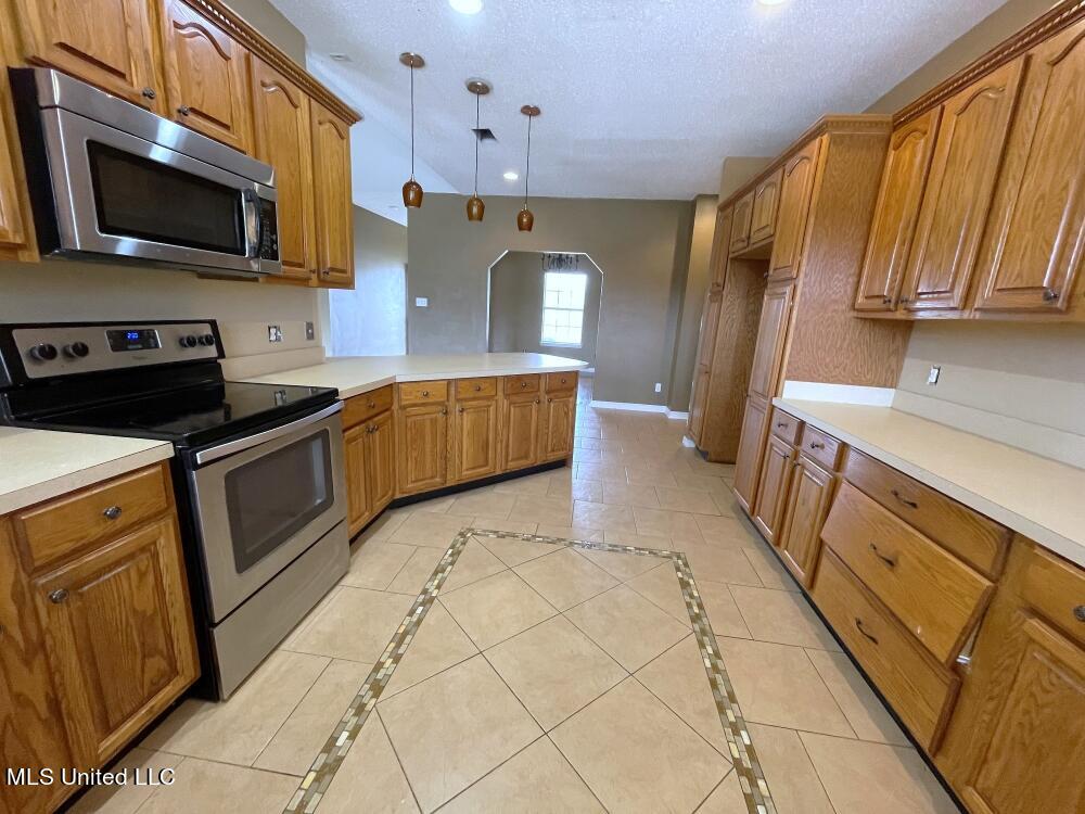 8104 Ridgewood Road Kiln, MS 39556 - Photo 6 of 24 Kitchen