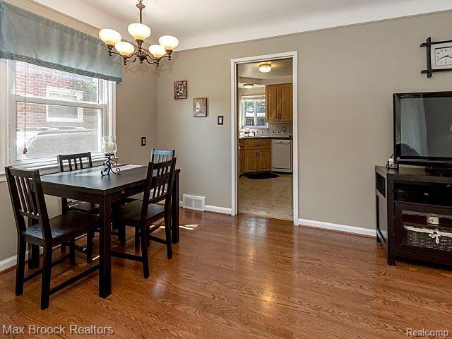 312 Normandy Road Royal Oak, MI 48073 - Photo 12 of 54 10216061816_22.jpg
