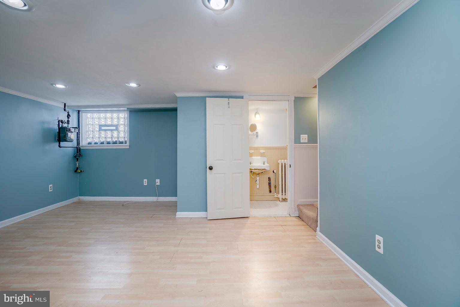 307 Westshire Road Baltimore, MD 21229 - Photo 31 of 38 Gallery Image 31