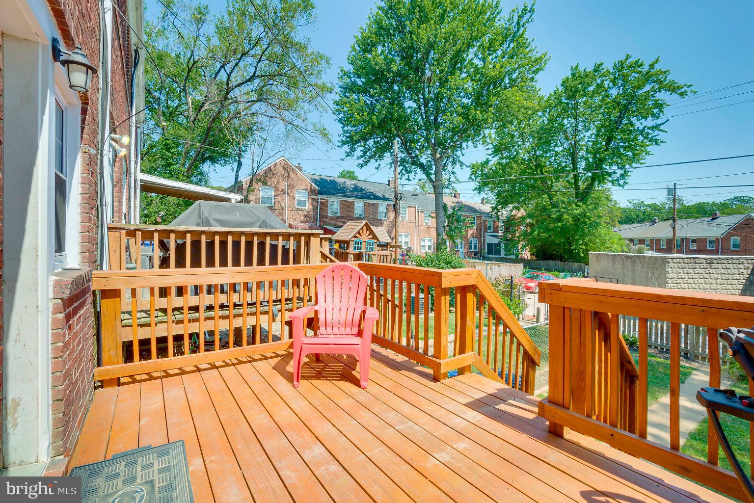 307 Westshire Road Baltimore, MD 21229 - Photo 5 of 38 Gallery Image 5