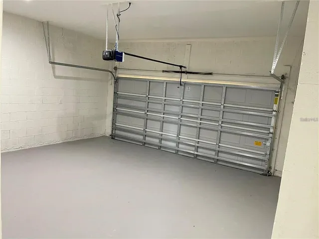 a view of a garage