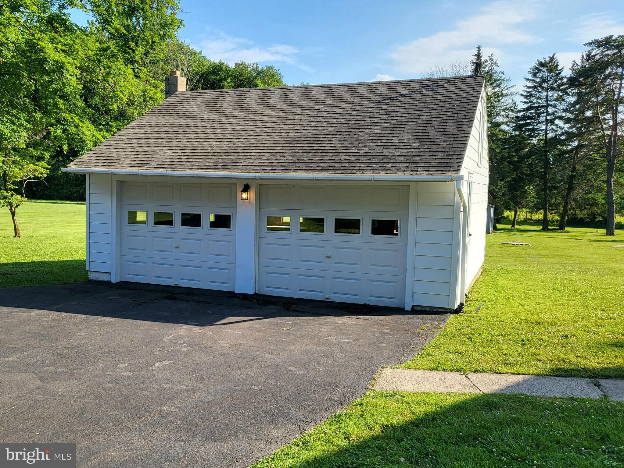 3167 North Sugan Road New Hope, PA 18938 - Photo 2 of 17