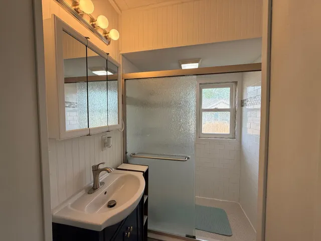 $249,000 | 919 Lawndale Street, Ludington, MI 49431