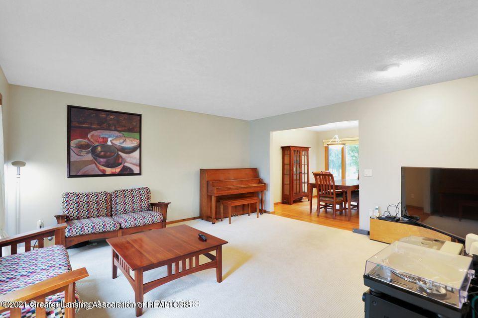 2115 Woodfield Road Okemos, MI 48864 - Photo 7 of 43 20210702015709341045000000-o
