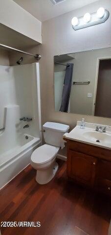824 West Fordham Drive Tempe, AZ 85283 - Photo 11 of 20 a bathroom with a sink a toilet and a bathtub