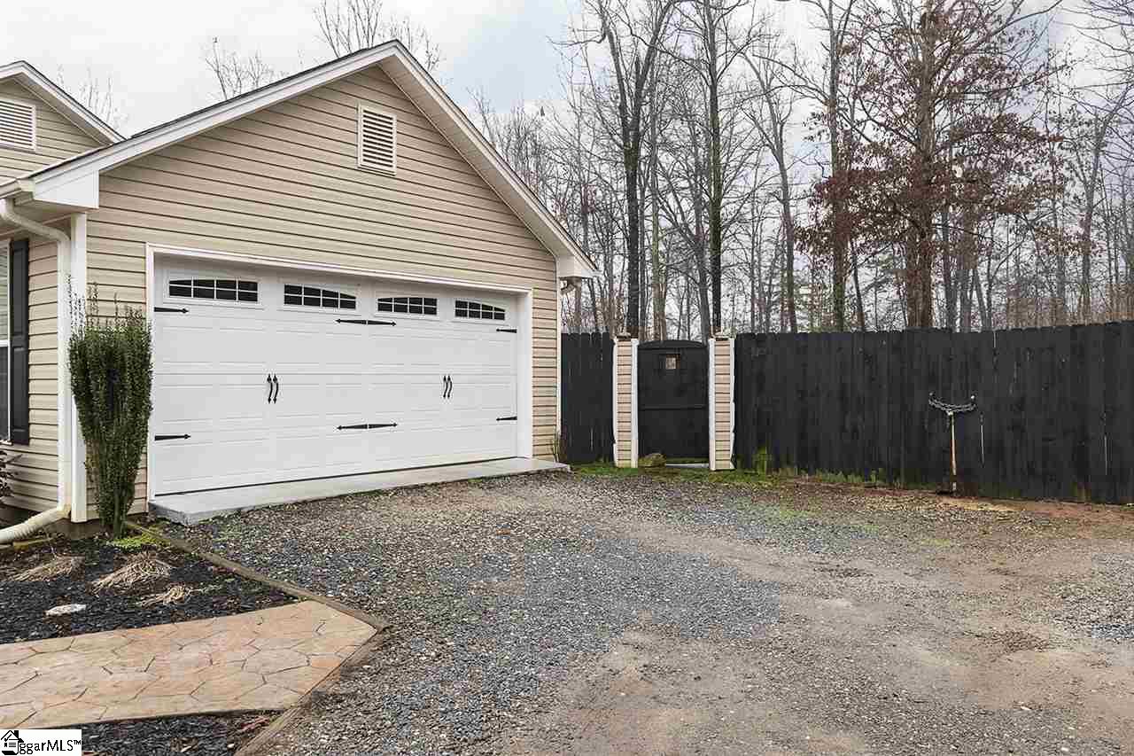 899 Bryant Road Pelzer, SC 29669 - Photo 21 of 26