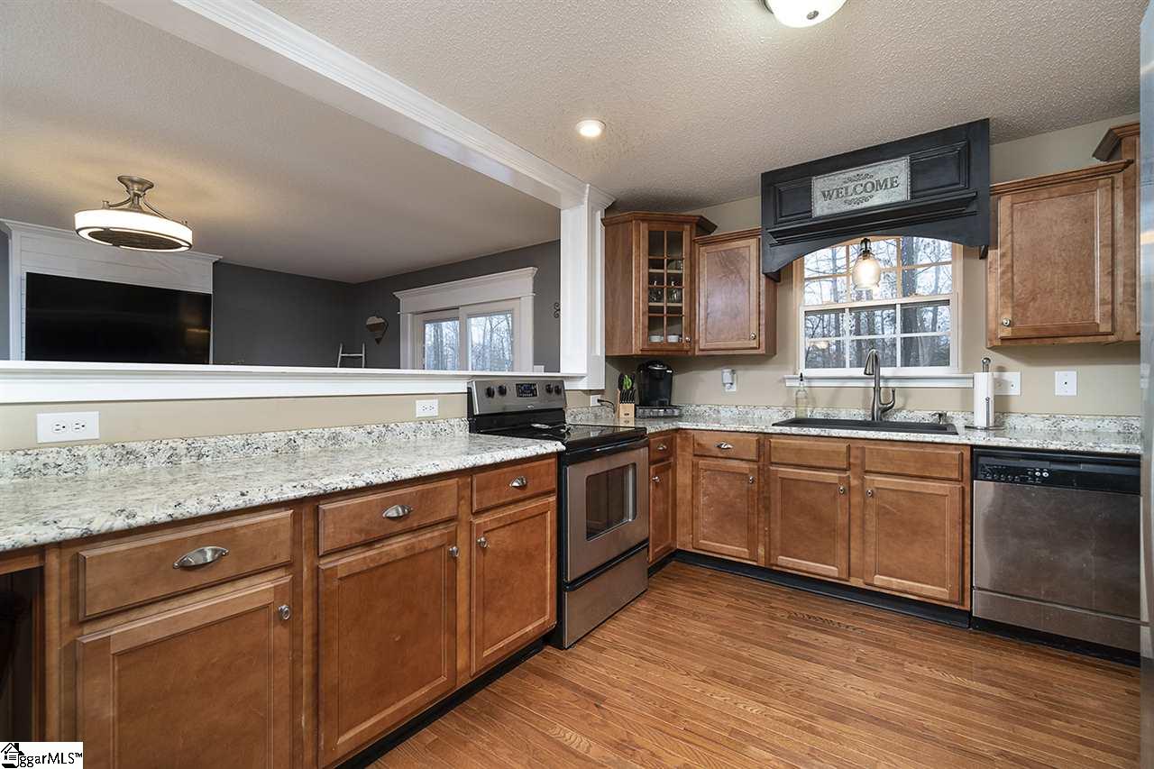 899 Bryant Road Pelzer, SC 29669 - Photo 9 of 26