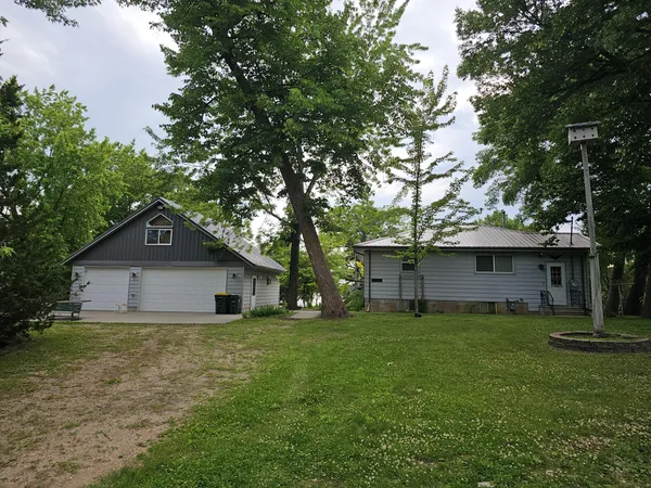 $500,000 | 15010 72nd Street Northeast, Spicer, MN 56288