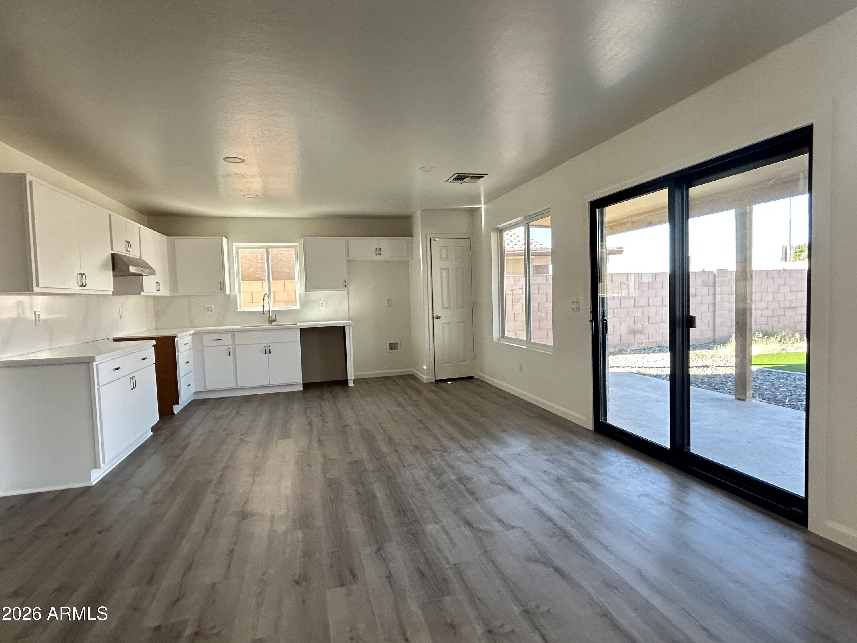 10542 West Alvarado Road Avondale, AZ 85392 - Photo 4 of 26 IMG_8834