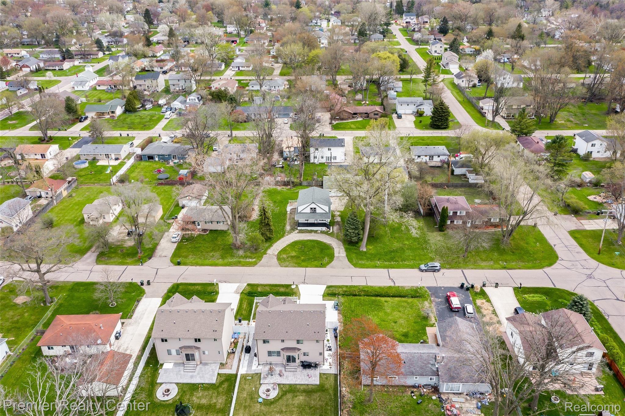 3165 Emmons Avenue Rochester, MI 48307 - Photo 12 of 20 Drone7.jpg