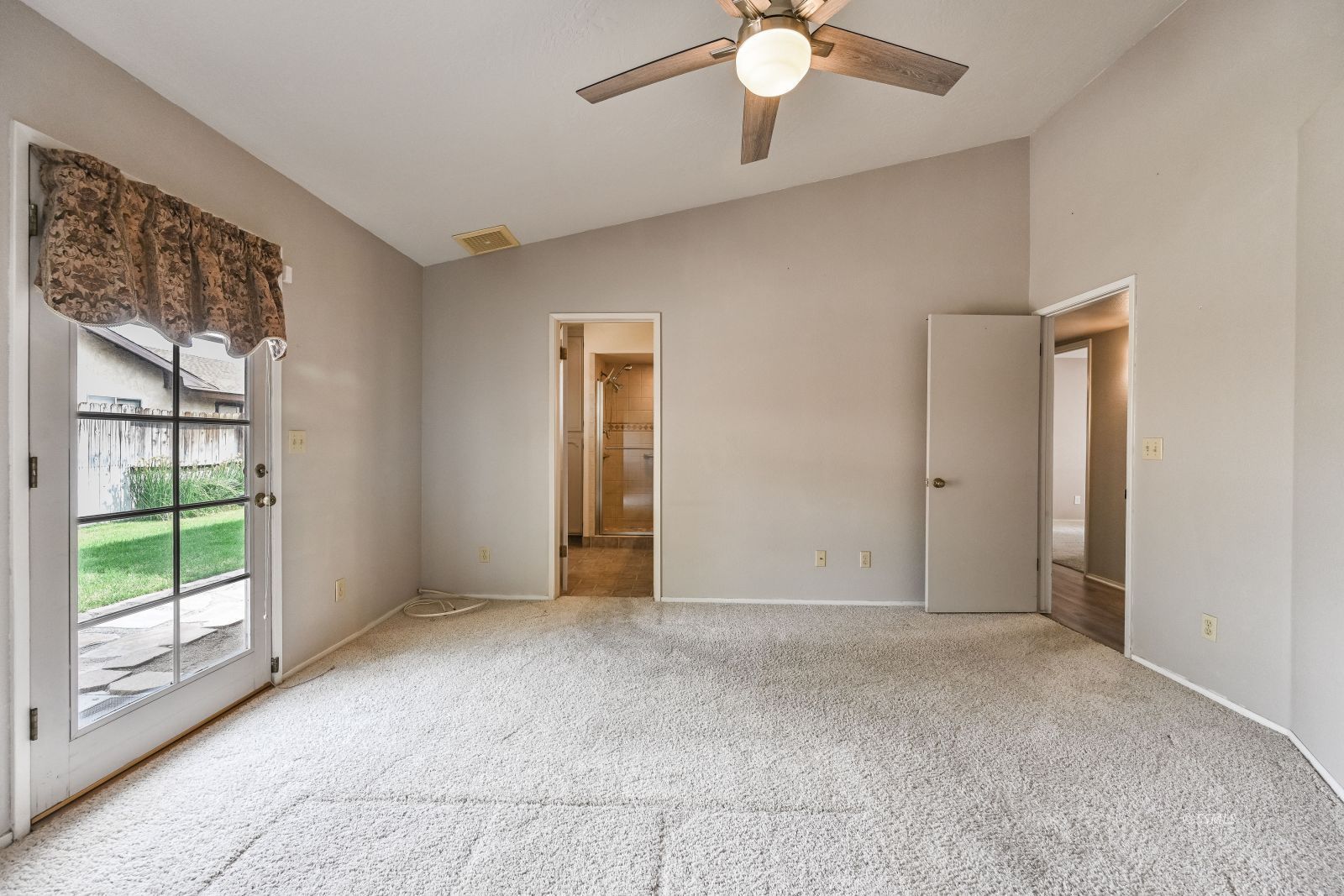 131 Chambers Street Ridgecrest, CA 93555 - Photo 13 of 28 a view of an empty room with a window