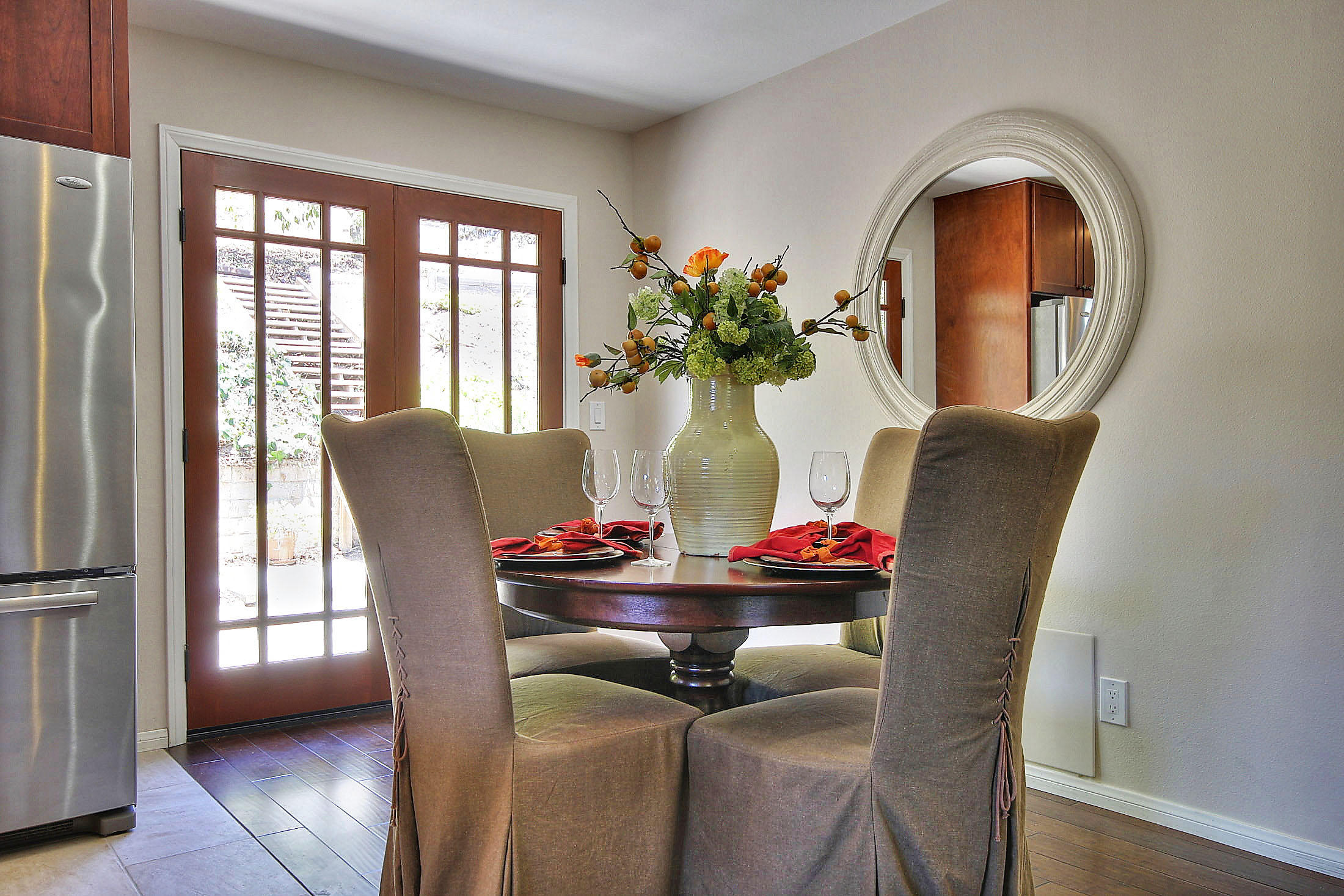 515 Fellowship Road Santa Barbara, CA 93109 - Photo 12 of 25 a living room with furniture and a potted plant