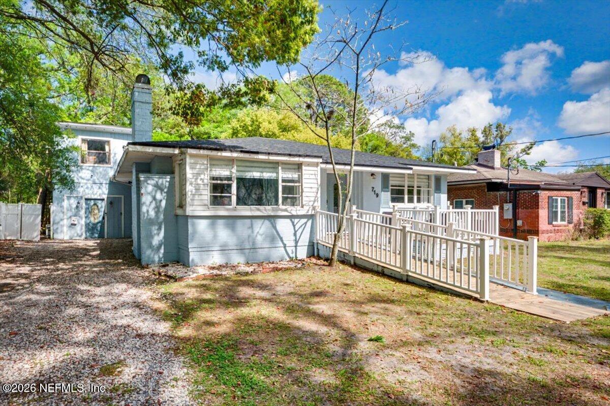 719 South Shores Road, Unit 2 Jacksonville, FL 32207 - Photo 5 of 61 719 SOUTH SHORES Road 2
