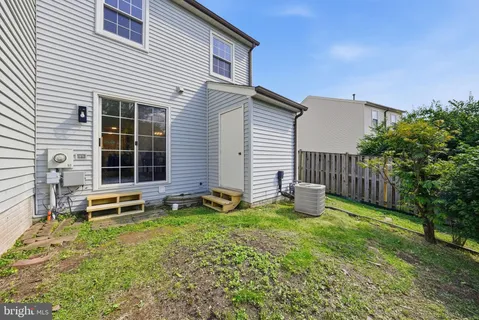 $499,000 | 14414 Four Chimney Drive, Centreville, VA 20120