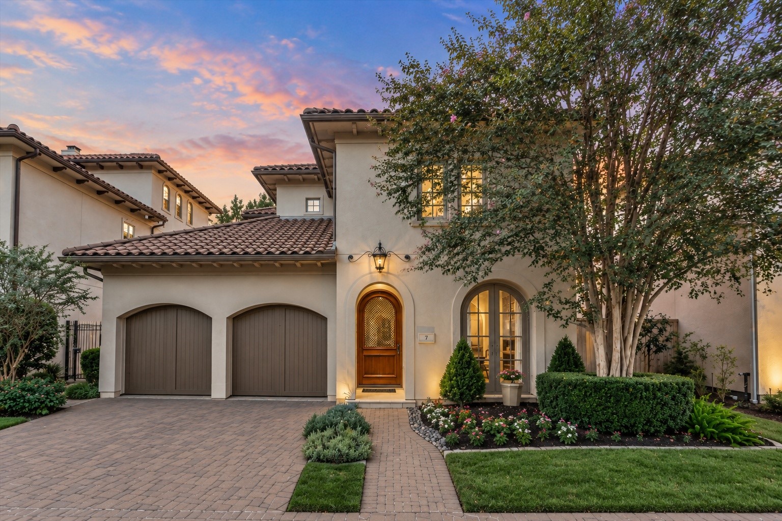 7 Dorset Square The Woodlands, TX 77381 - Photo 1 of 50 Architectural distinction meets effortless lock-and-leave living in this Robert Dame-designed garden estate in gated The Pointe of Panther Creek, with views of Lake Woodlands.