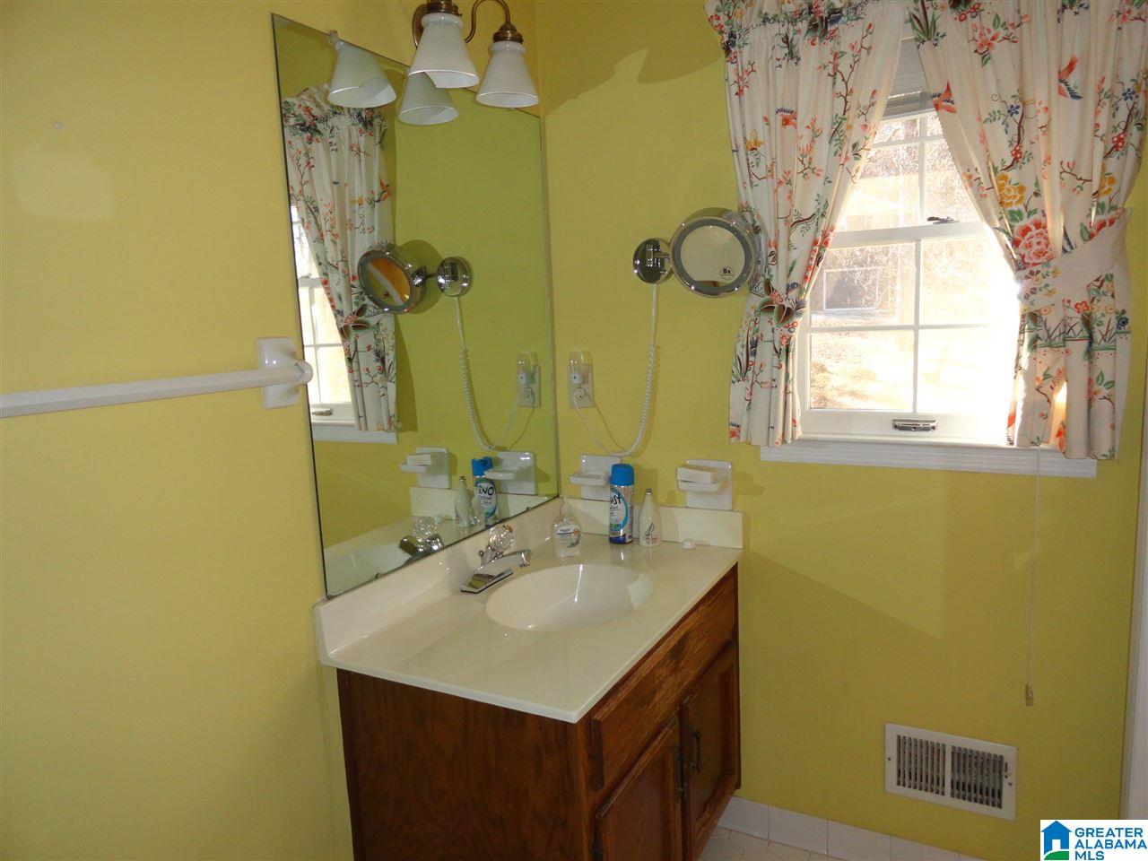 936 Rustic Drive Birmingham, AL 35214 - Photo 20 of 31