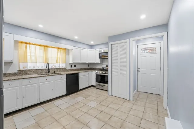 $2,000 | 5 Bradley Street, Unit 1, Providence, RI 02908