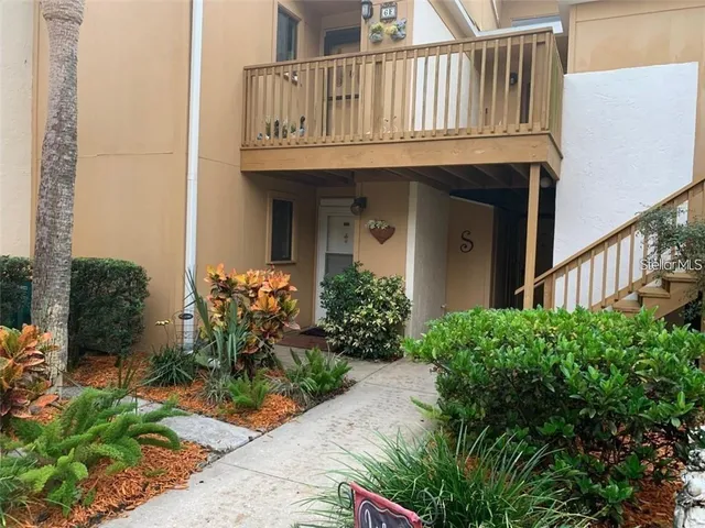$1,995 | 1051 South Highland Street, Unit 6B, Mount Dora, FL 32757