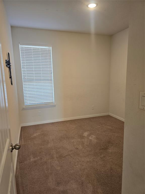 817 Holbrook Road Springtown, TX 76082 - Photo 13 of 19