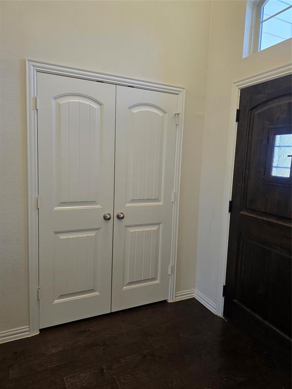 817 Holbrook Road Springtown, TX 76082 - Photo 2 of 19