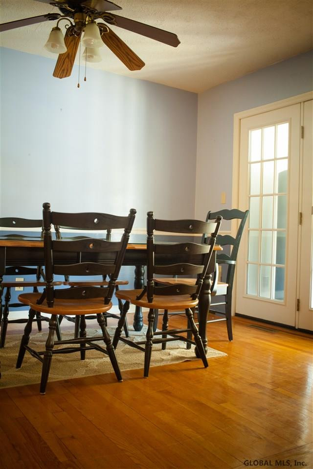 2032 Careleon Road Rotterdam, NY 12303 - Photo 9 of 25 Photo 9