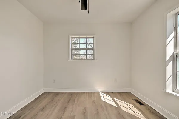 $229,900 | 2512 Long Street, Johnson City, TN 37601