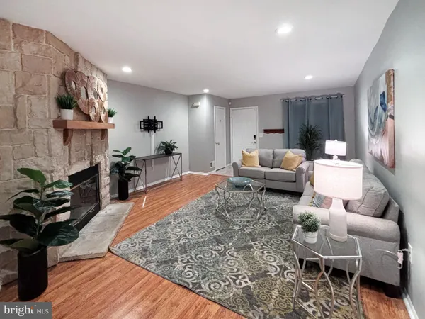 $350,000 | 8 Beckett Court, Ewing, NJ 08628