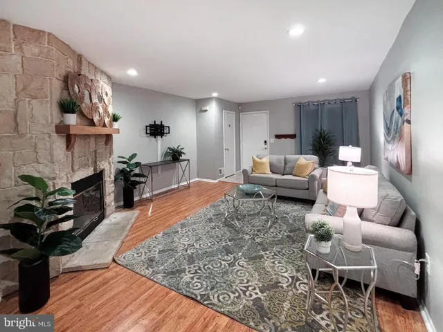 $350,000 | 8 Beckett Court, Ewing, NJ 08628