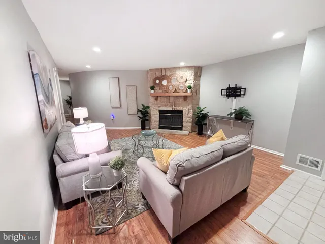 $350,000 | 8 Beckett Court, Ewing, NJ 08628