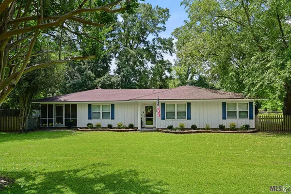 $364,000 | 9974 Havard Street, St. Francisville, LA 70775