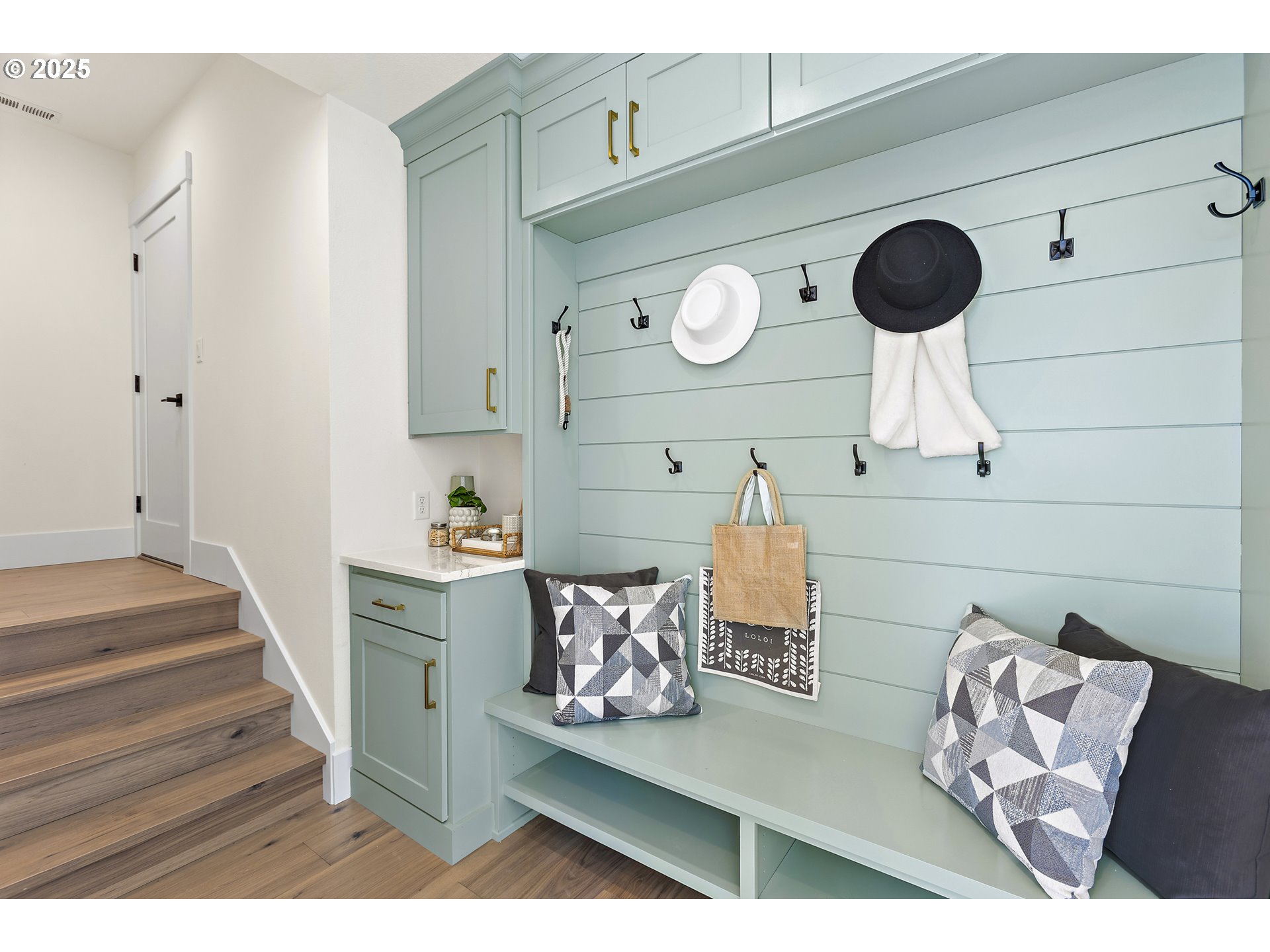 22872 Weatherhill Road West Linn, OR 97068 - Photo 14 of 47