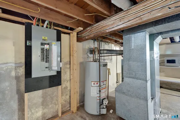 $314,900 | 665 Goodwin Street, East Hartford, CT 06108