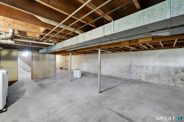 $314,900 | 665 Goodwin Street, East Hartford, CT 06108