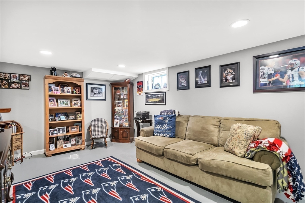 4 Roch Circle Brockton, MA 02301 - Photo 27 of 32