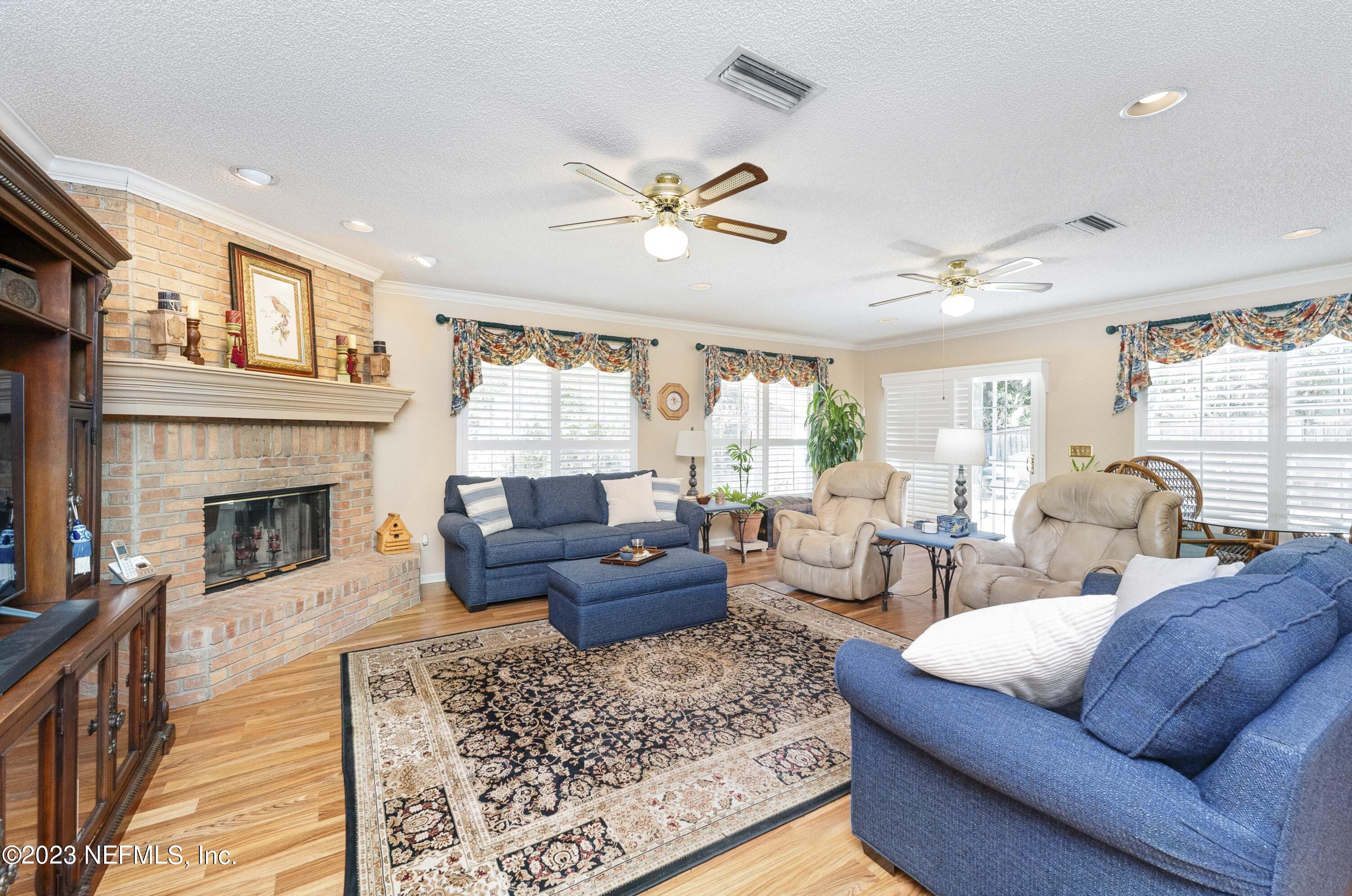 8431 Newton Road Jacksonville, FL 32216 - Photo 15 of 33 Florida Room