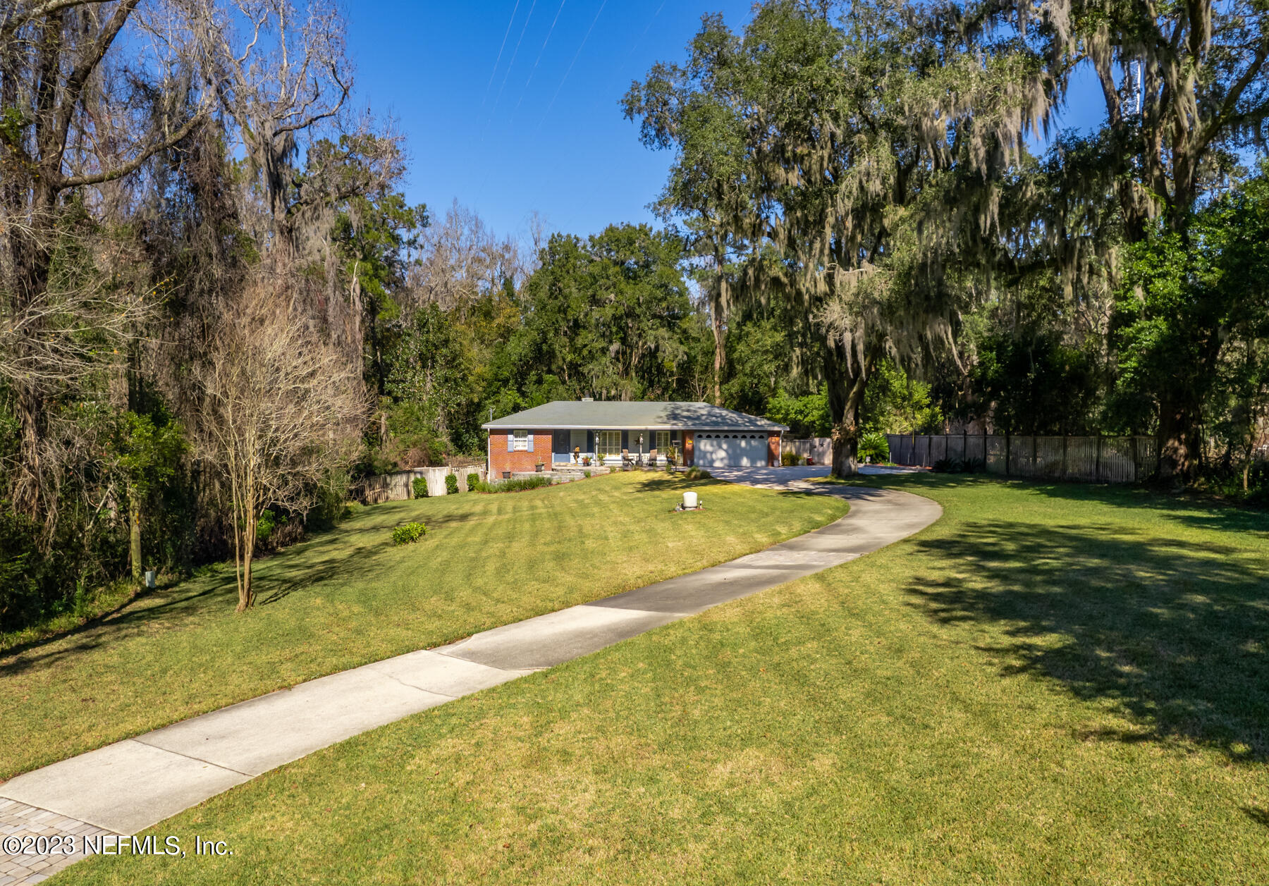 8431 Newton Road Jacksonville, FL 32216 - Photo 2 of 33 Huge Front yard