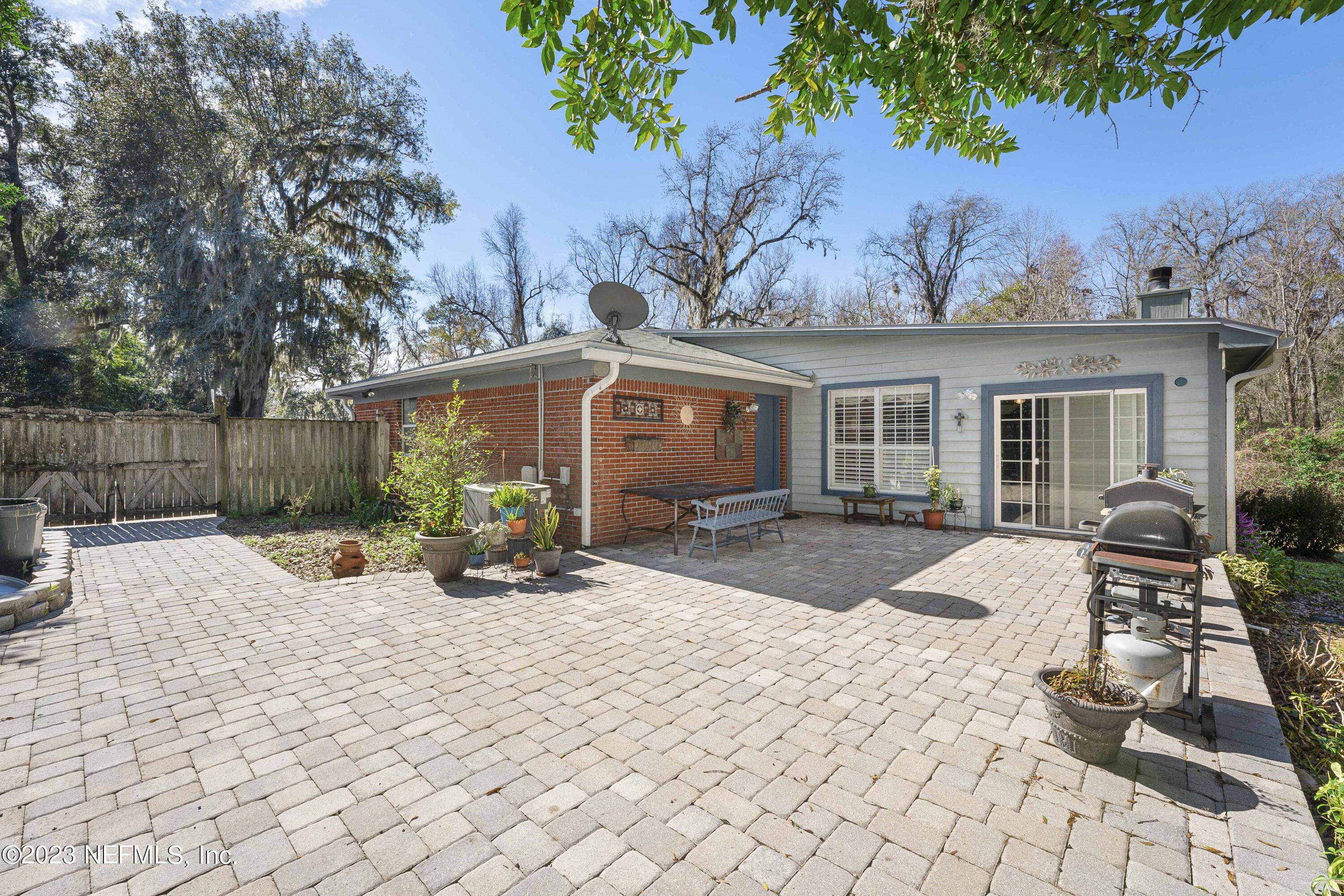 8431 Newton Road Jacksonville, FL 32216 - Photo 24 of 33 Pavered Patio