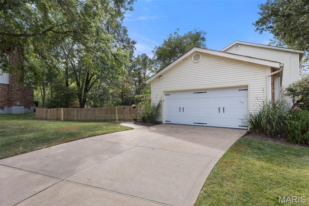 15510 Summer Ridge Drive Chesterfield, MO 63017 - Photo 23 of 28