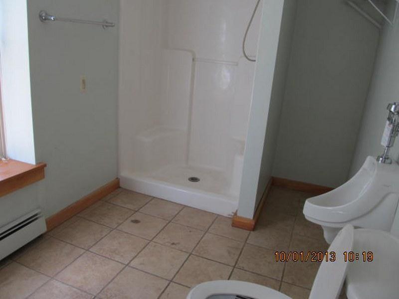 148 Vogel Road Raymond, ME 04071 - Photo 11 of 16 Bathroom.
