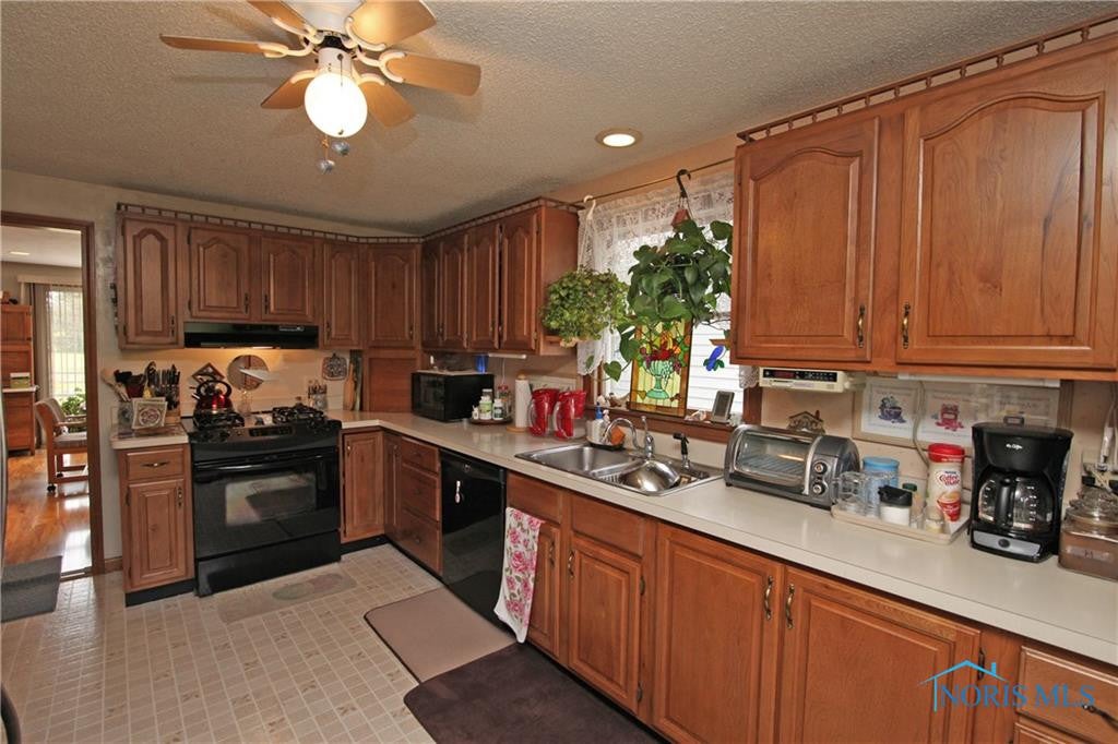 3260 Eber Road Swanton, OH 43558 - Photo 8 of 29 Photo 8