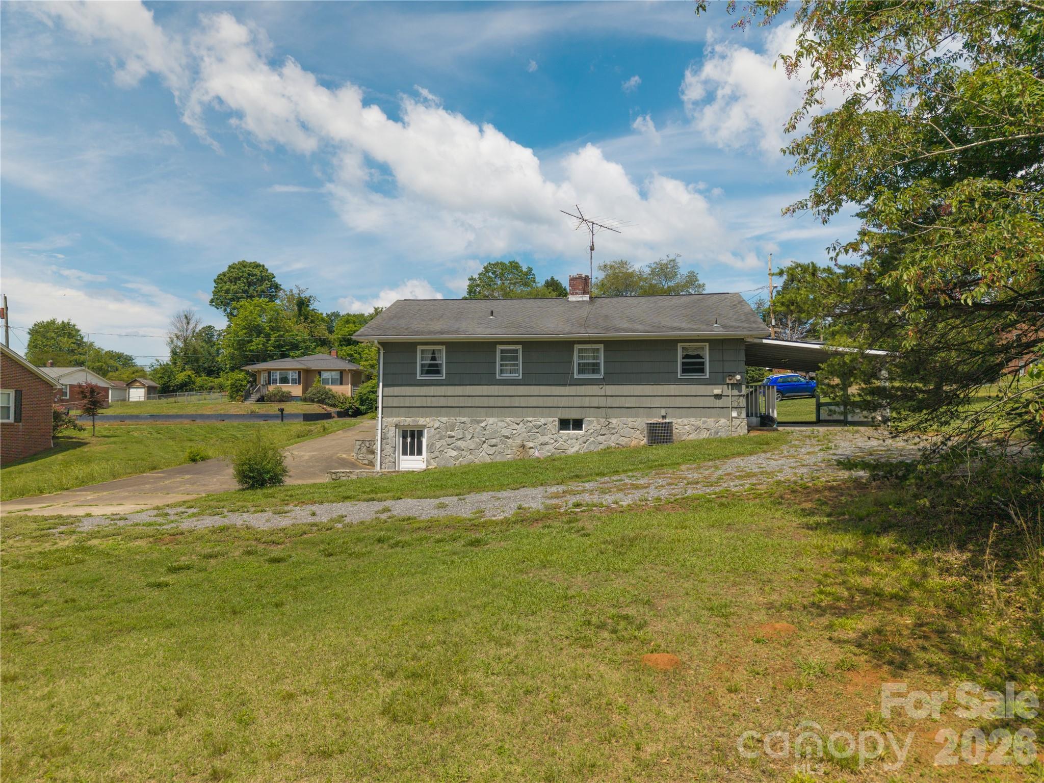 122 Whitley Road Morganton, NC 28655 - Photo 7 of 30