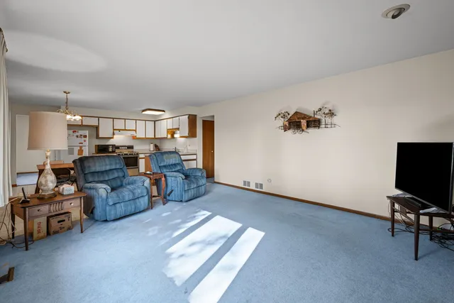 $373,900 | 17018 93rd Avenue, Orland Hills, IL 60487