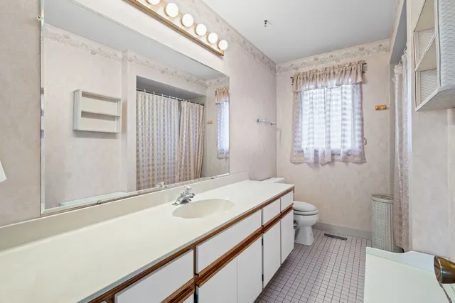 $373,900 | 17018 93rd Avenue, Orland Hills, IL 60487