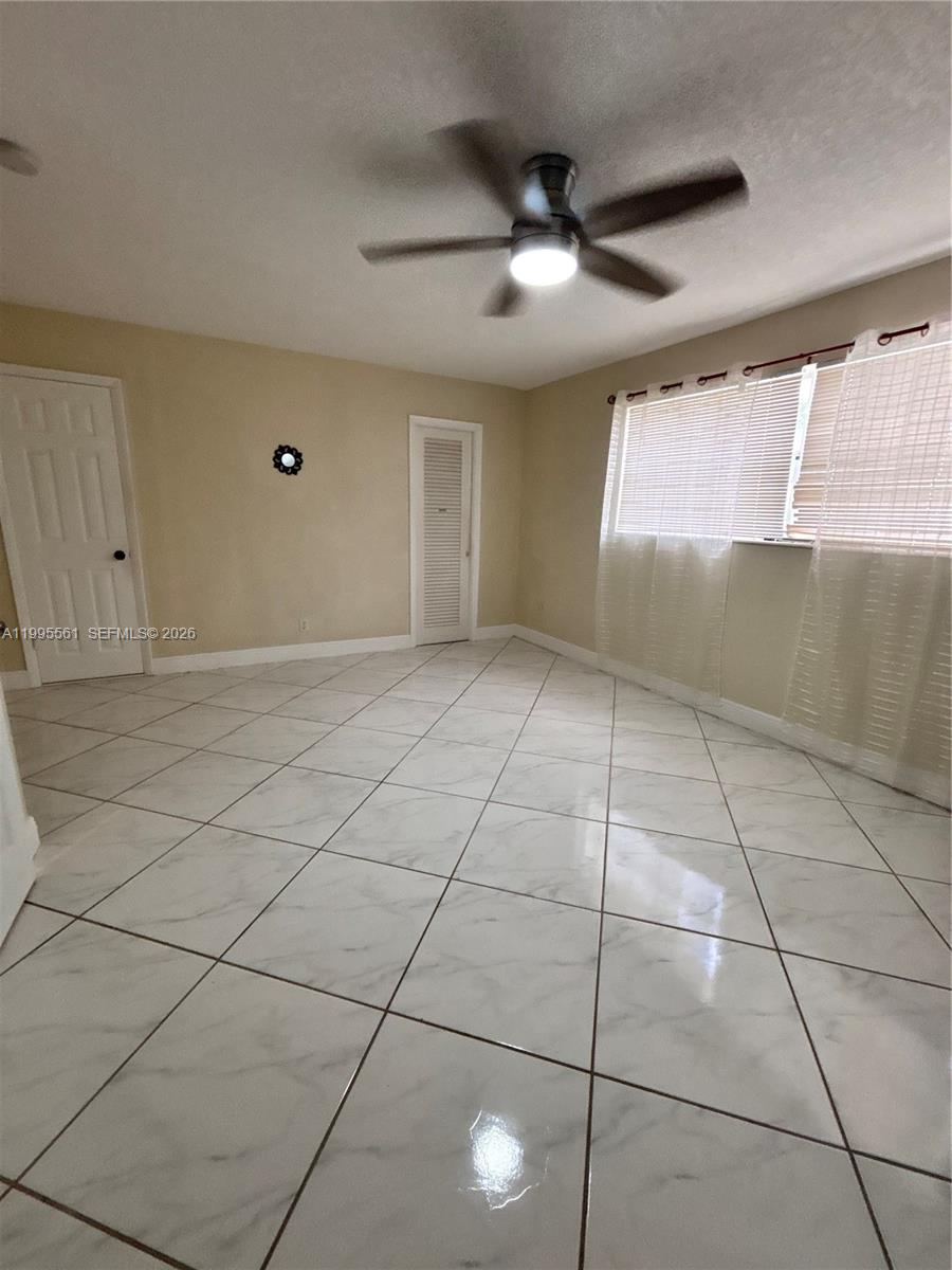 839 South Highland Drive, Unit RIGHT Hollywood, FL 33021 - Photo 15 of 28