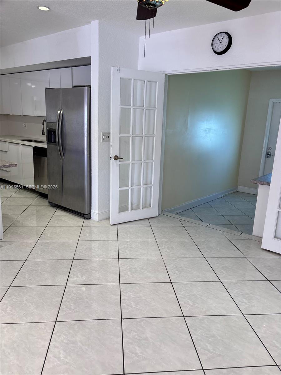 839 South Highland Drive, Unit RIGHT Hollywood, FL 33021 - Photo 17 of 28